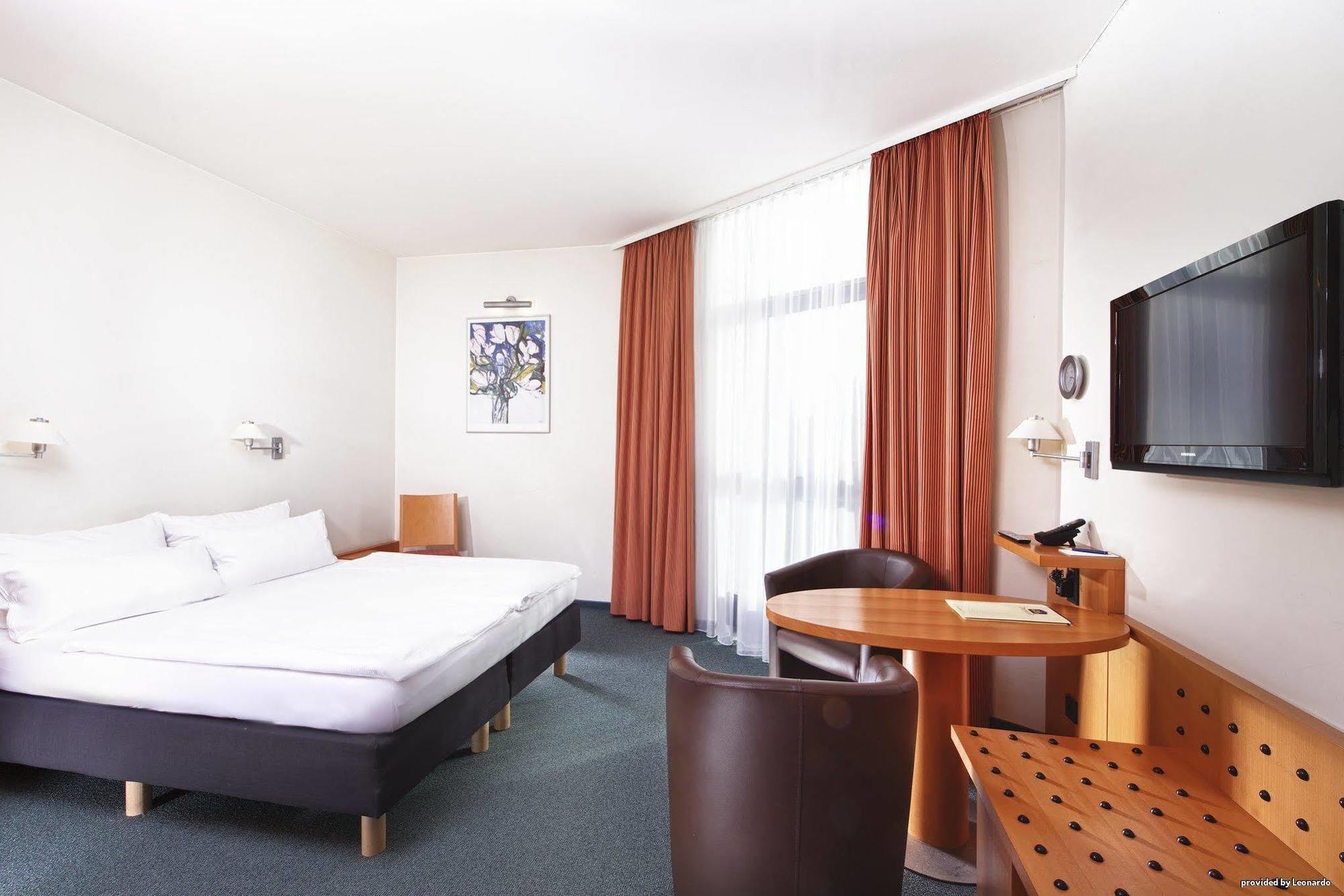 Hotel Am Borsigturm Berlin Exterior photo