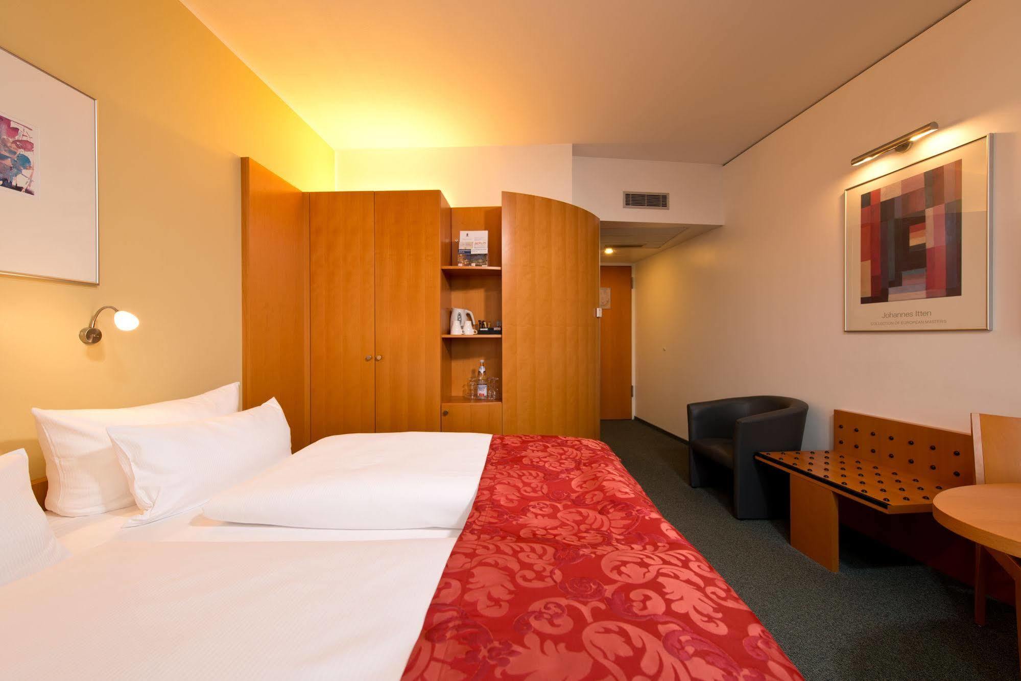 Hotel Am Borsigturm Berlin Exterior photo